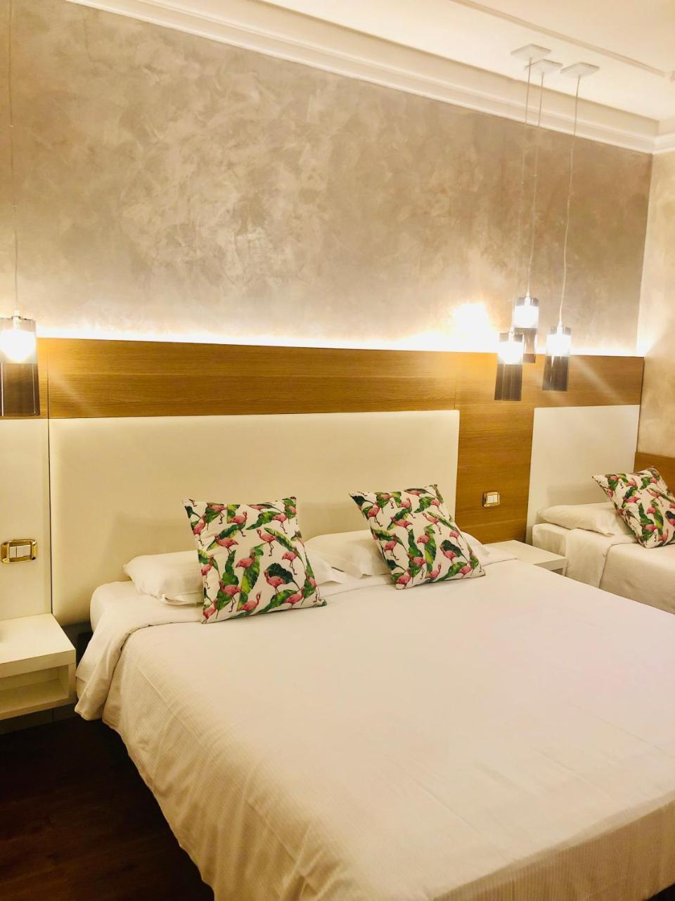 Hotel Mythos Мілан Екстер'єр фото