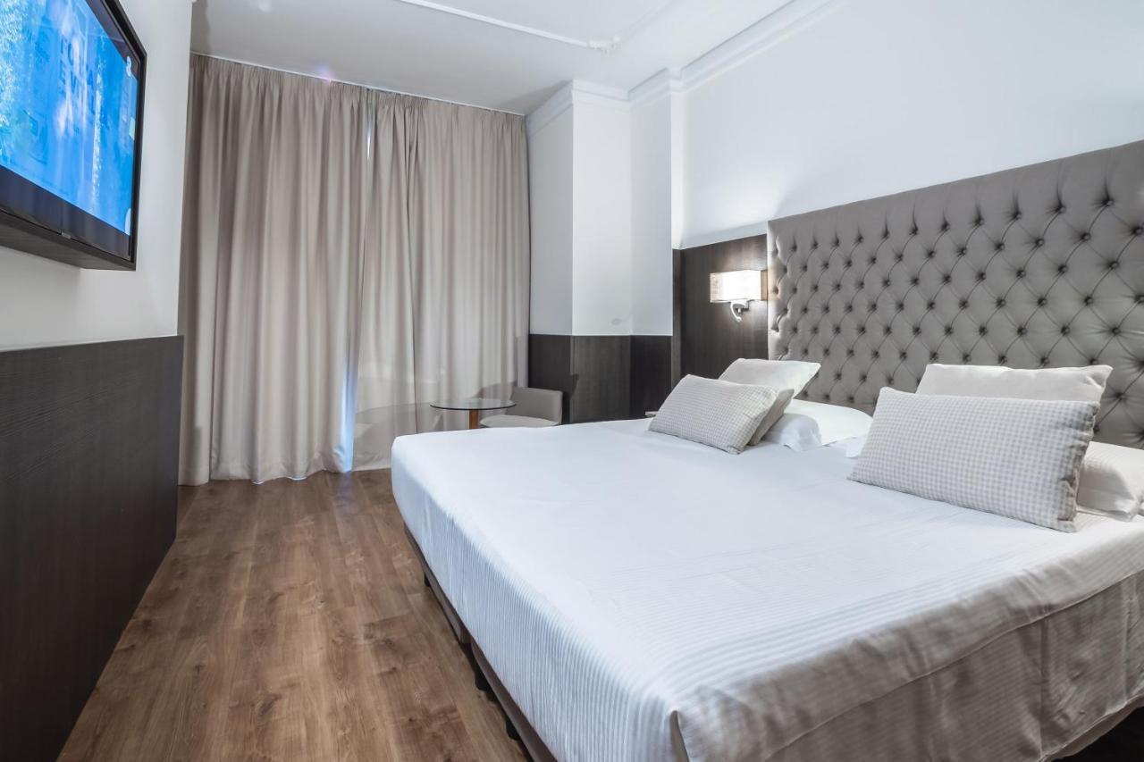 Hotel Mythos Мілан Екстер'єр фото