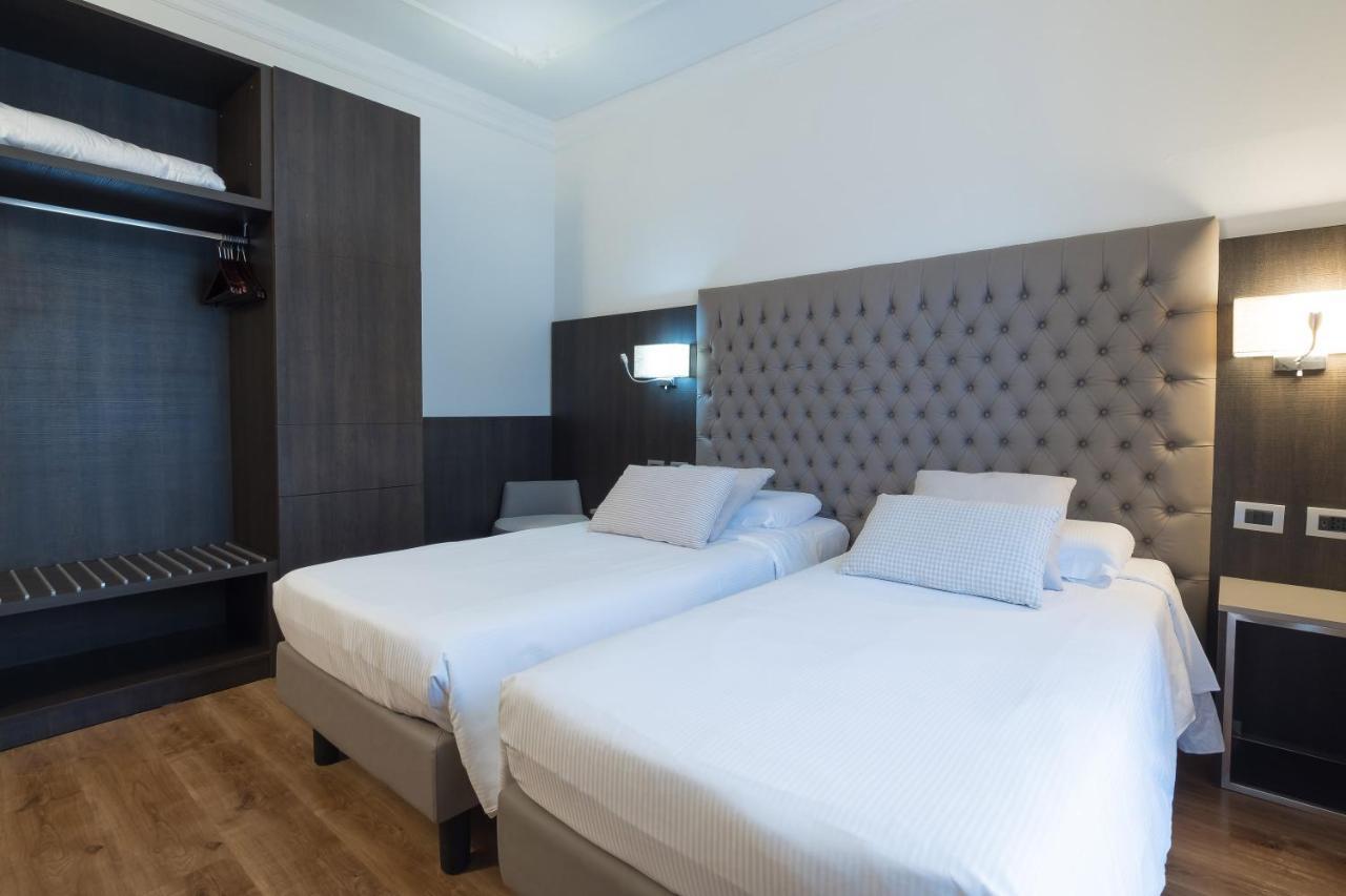 Hotel Mythos Мілан Екстер'єр фото