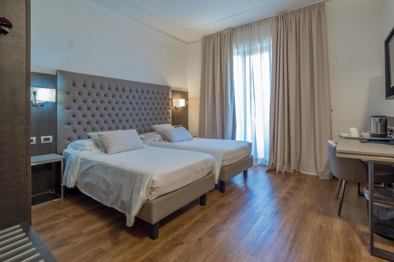Hotel Mythos Мілан Екстер'єр фото